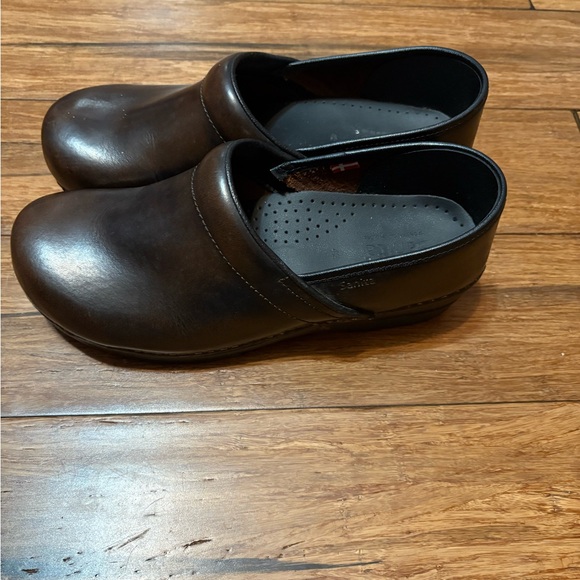 Sanita The Original Danish Clogs Women’s Shoes Brown Leather Size 42 - Picture 3 of 12